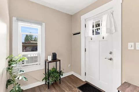 Entry Way - 907 E 30th Ave, Spokane, WA 99203 photo 1 of 2