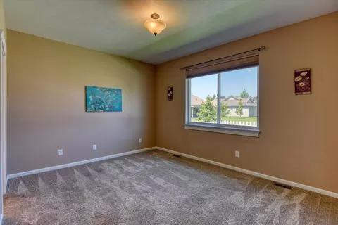 Bedroom - 14405 E 5th Ln, Spokane Valley, WA 99216 photo 2 of 5