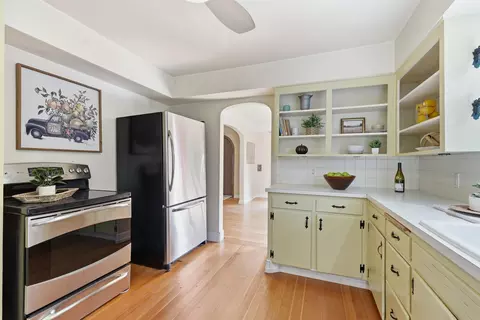 Kitchen - 1728 E 9th Ave, Spokane, WA 99202 photo 5 of 7