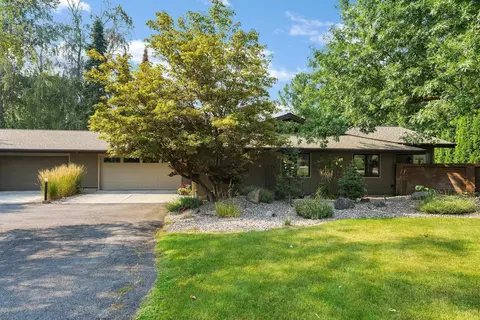 2221 E Rockwood Blvd, Spokane, WA 99203