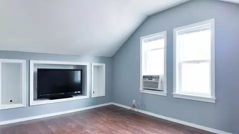Living - 704 E 31st Ave, Spokane, WA 99203 photo 4 of 4