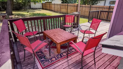Exterior - 704 E 31st Ave, Spokane, WA 99203 photo 8 of 9