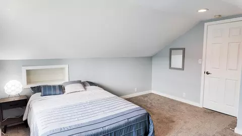 Bedroom - 704 E 31st Ave, Spokane, WA 99203 photo 8 of 10