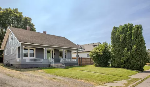 Exterior - 704 E 31st Ave, Spokane, WA 99203 photo 2 of 9
