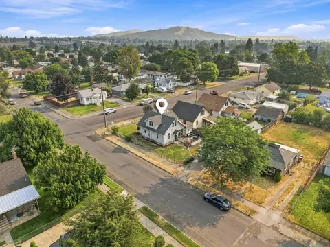 View/Area - 2704 E Nora Ave, Spokane, WA 99207 photo 2 of 3