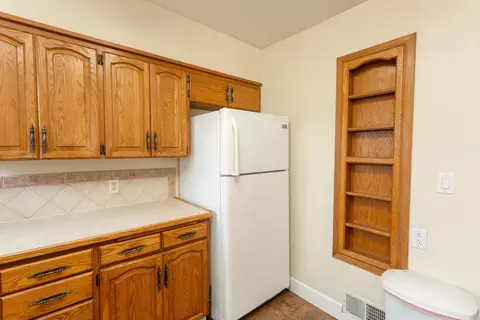 Kitchen - 1108 E Wellesley Ave, Spokane, WA 99207 photo 3 of 3