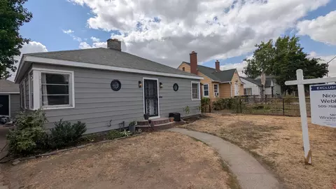 Exterior - 1108 E Wellesley Ave, Spokane, WA 99207 photo 4 of 8