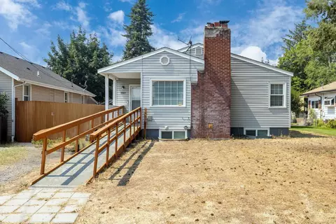 Exterior - 5923 N Regal St, Spokane, WA 99208 photo 2 of 7