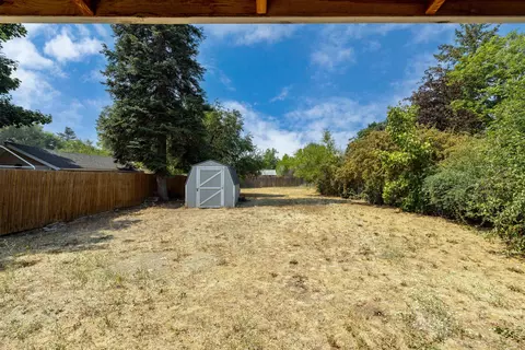 Exterior - 5923 N Regal St, Spokane, WA 99208 photo 4 of 7