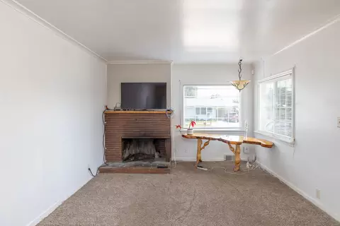 Living - 5923 N Regal St, Spokane, WA 99208 photo 1 of 2