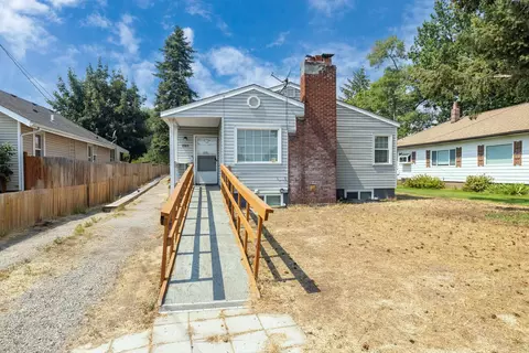 Exterior - 5923 N Regal St, Spokane, WA 99208 photo 3 of 7