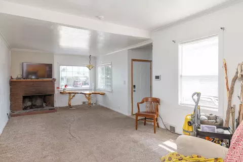 Living - 5923 N Regal St, Spokane, WA 99208 photo 2 of 2