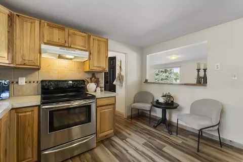 Kitchen - 6714 E 4th Ave, Spokane, WA 99212 photo 3 of 5