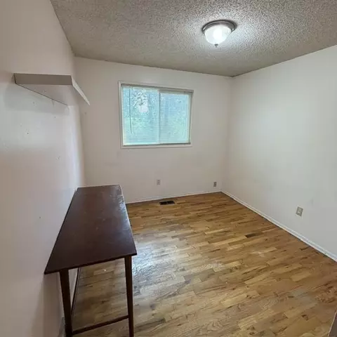 Bedroom - 13719 E 29th Ave, Spokane Valley, WA 99216 photo 1 of 2