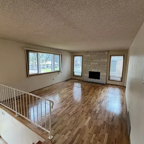 Living - 13719 E 29th Ave, Spokane Valley, WA 99216 photo 1 of 2