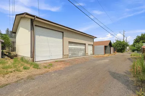 Exterior - 4128 E Frederick Ave, Spokane, WA 99217 photo 4 of 10