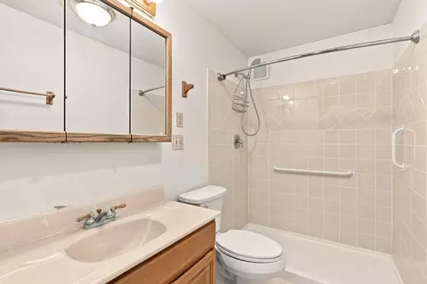 Bath - 4128 E Frederick Ave, Spokane, WA 99217 photo 2 of 2