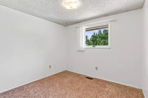 Bedroom - 4128 E Frederick Ave, Spokane, WA 99217 photo 3 of 4