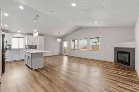 Living - 625 E Canterbury Ln, Colbert, WA 99005 photo 1 of 5
