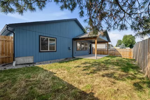 Exterior - 625 E Canterbury Ln, Colbert, WA 99005 photo 6 of 8