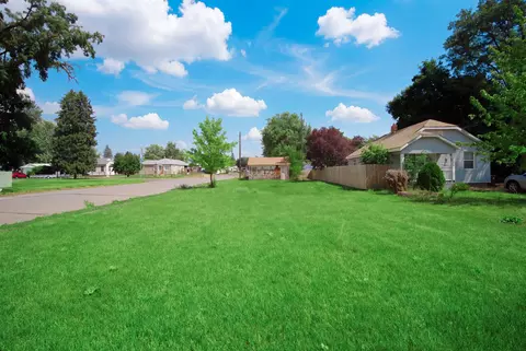 5826 N Madison St, Spokane, WA 99205