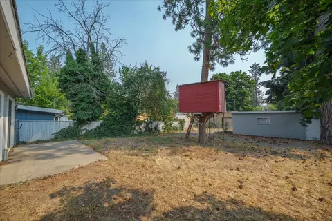 Exterior - 1428 E 40th Ave, Spokane, WA 99203 photo 3 of 7