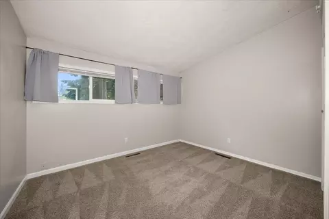 Bedroom - 1428 E 40th Ave, Spokane, WA 99203 photo 4 of 5