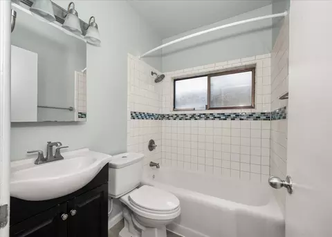 Bath - 1428 E 40th Ave, Spokane, WA 99203 photo 1 of 1