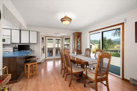 Dining - 10303 E Woolard Rd, Colbert, WA 99005 photo 2 of 3