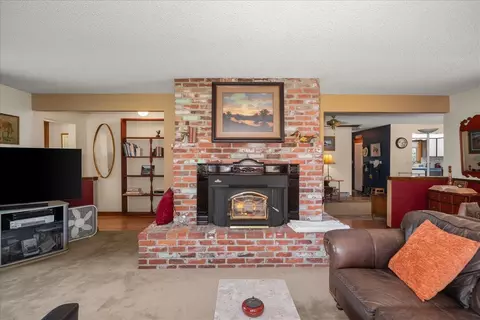 Living - 10303 E Woolard Rd, Colbert, WA 99005 photo 5 of 8