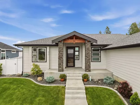 4210 W Pine Cliff Dr, Spokane, WA 99208