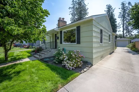 Exterior - 1304 E 39th Ave, Spokane, WA 99203 photo 6 of 13