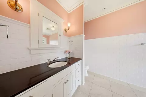 Bath - 615 E 16th Ave, Spokane, WA 99203 photo 4 of 7