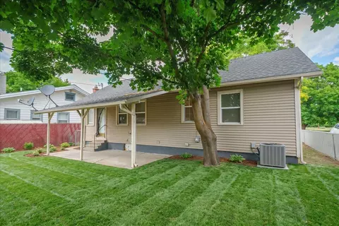 Exterior - 3908 E 4th Ave, Spokane, WA 99202 photo 4 of 6