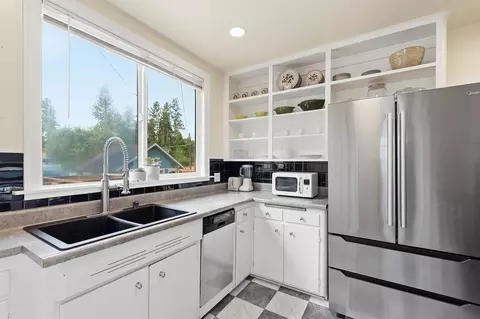 Kitchen - 24 E 14th Ave, Spokane, WA 99203 photo 3 of 5