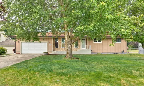 1225 S Woodlawn Rd, Spokane Valley, WA 99216