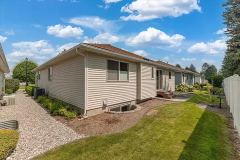 Exterior - 13716 E 15th Ln, Spokane Valley, WA 99216 photo 3 of 4