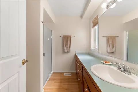 Bath - 13716 E 15th Ln, Spokane Valley, WA 99216 photo 1 of 3