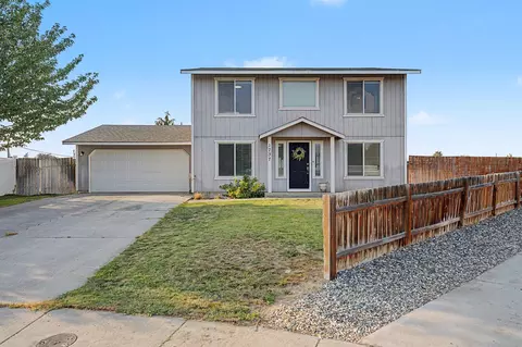 1737 W Mockingbird St, Moses Lake, WA 98837