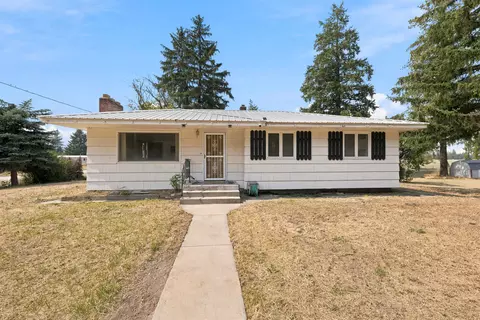 703 N 2nd St, Springdale, WA 99173