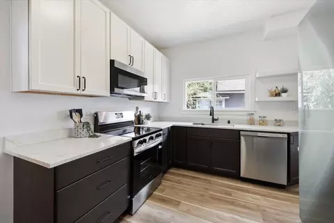 Kitchen - 953 E 9th Ave, Spokane, WA 99202 photo 4 of 4