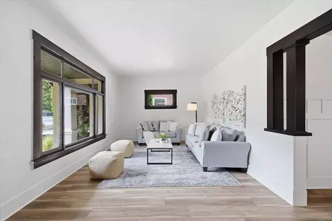 Living - 953 E 9th Ave, Spokane, WA 99202 photo 4 of 5