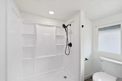 Bath - 953 E 9th Ave, Spokane, WA 99202 photo 4 of 4