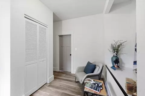 Entry Way - 953 E 9th Ave, Spokane, WA 99202 photo 5 of 7