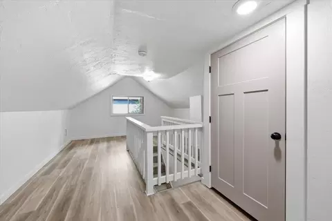 Entry Way - 953 E 9th Ave, Spokane, WA 99202 photo 7 of 7