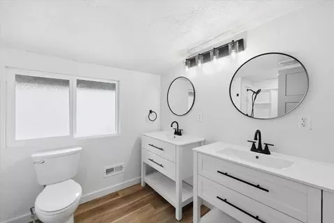 Bath - 953 E 9th Ave, Spokane, WA 99202 photo 3 of 4