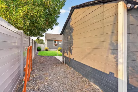Exterior - 928 E Olympic Ave, Spokane, WA 99207 photo 8 of 17