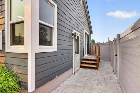 Exterior - 928 E Olympic Ave, Spokane, WA 99207 photo 5 of 17