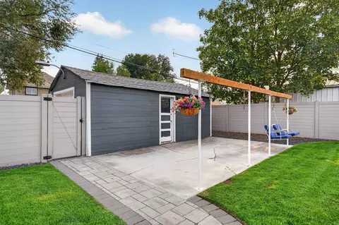 Exterior - 928 E Olympic Ave, Spokane, WA 99207 photo 10 of 17