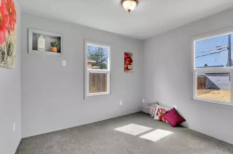 Bedroom - 903 E Rowan Ave, Spokane, WA 99216 photo 3 of 4
